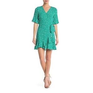 🚨 3 for $25 - ELOIDIE Green Floral Wrap Dress